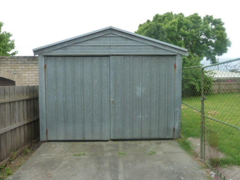 10 Charles Street, Moe VIC 3825