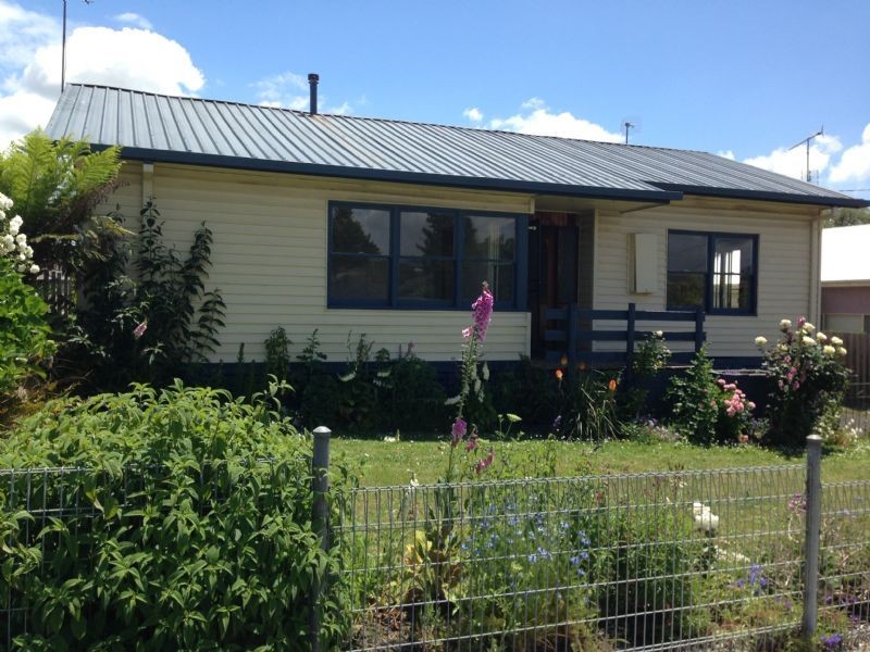 27 Cross Street, Newborough VIC 3825