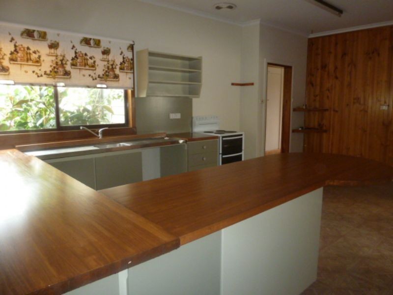 27 Cross Street, Newborough VIC 3825