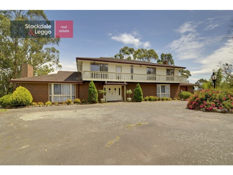 70 McDonalds Track, Hernes Oak VIC 3825