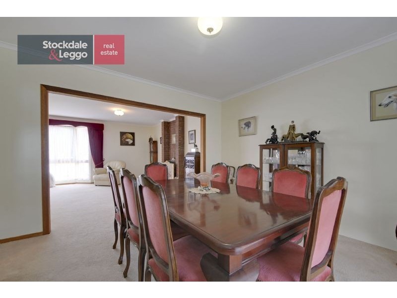 70 McDonalds Track, Hernes Oak VIC 3825