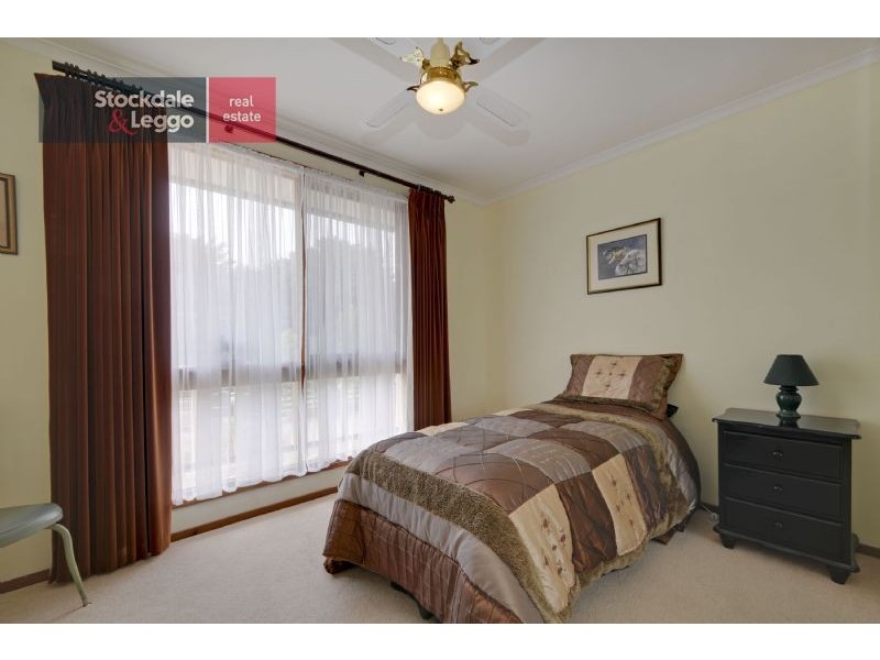 70 McDonalds Track, Hernes Oak VIC 3825