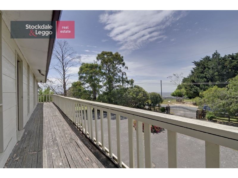 70 McDonalds Track, Hernes Oak VIC 3825