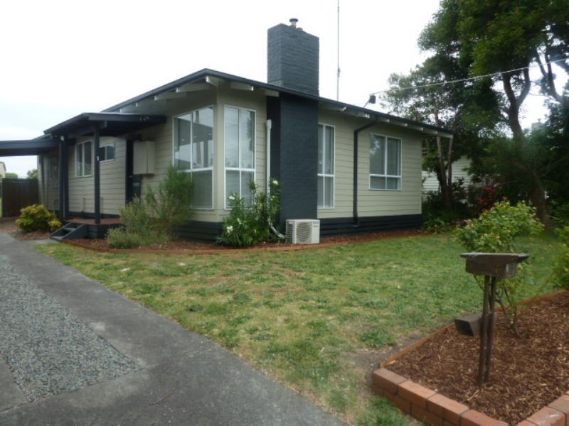 1 Alexander Avenue, Moe VIC 3825
