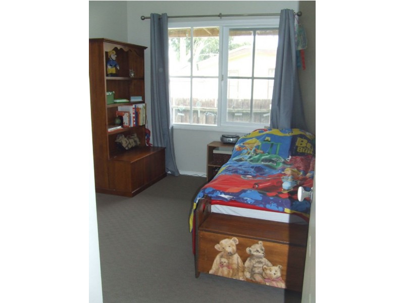 4 Hyland Street, Moe VIC 3825