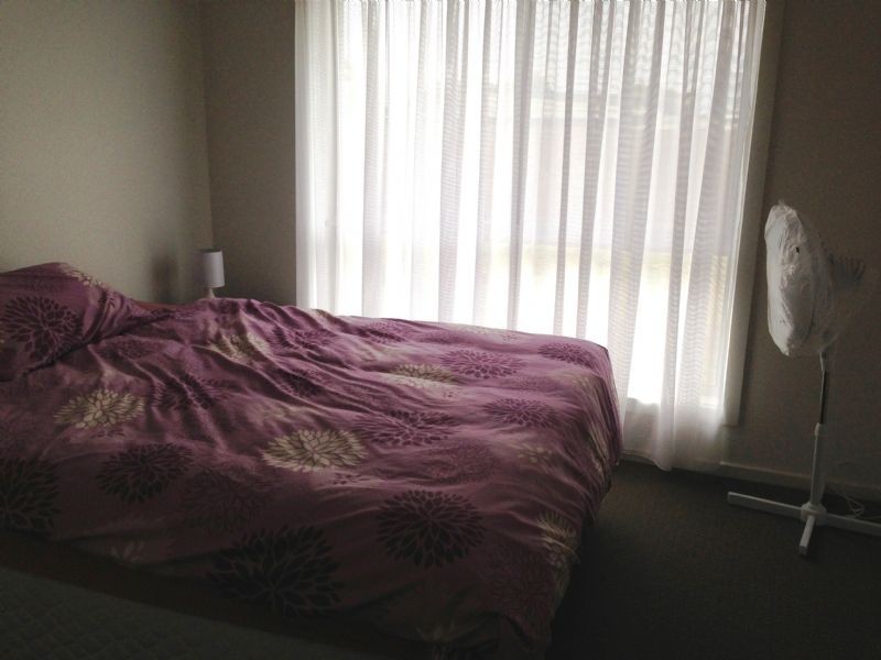 8 Parer Avenue, Moe VIC 3825