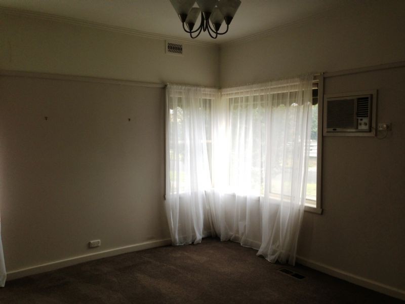 10 Kingsford Street, Moe VIC 3825