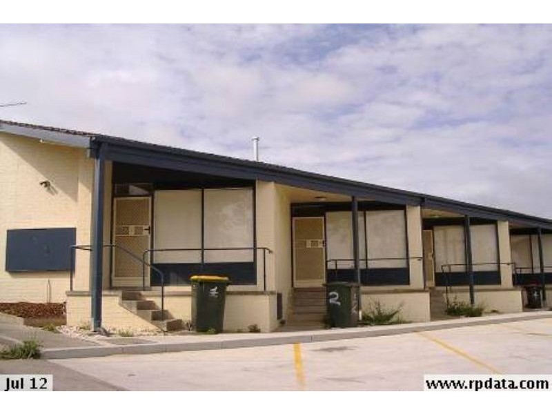 13/4-6 Monash Road, Newborough VIC 3825