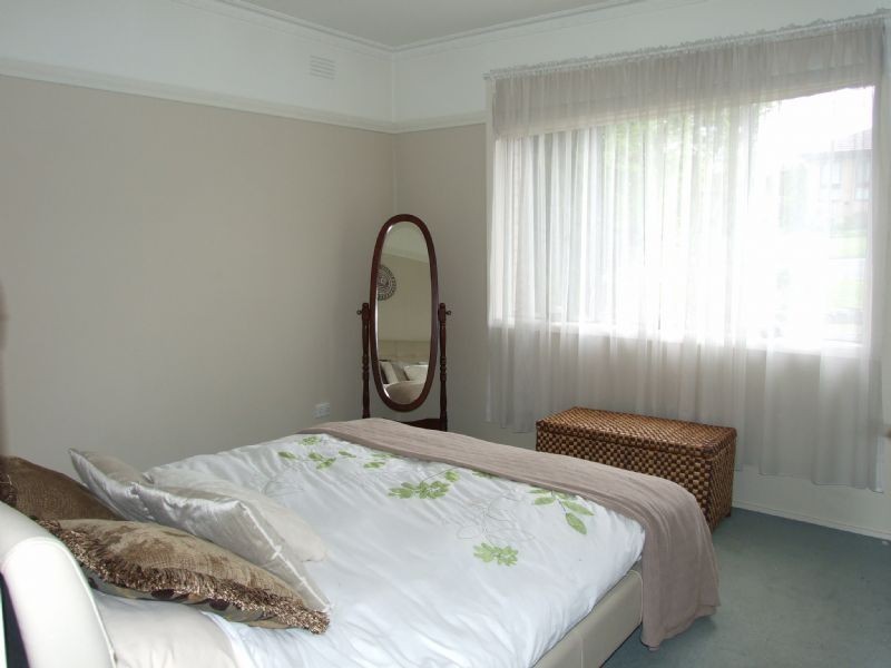 21  Smallburn Avenue, Newborough VIC 3825