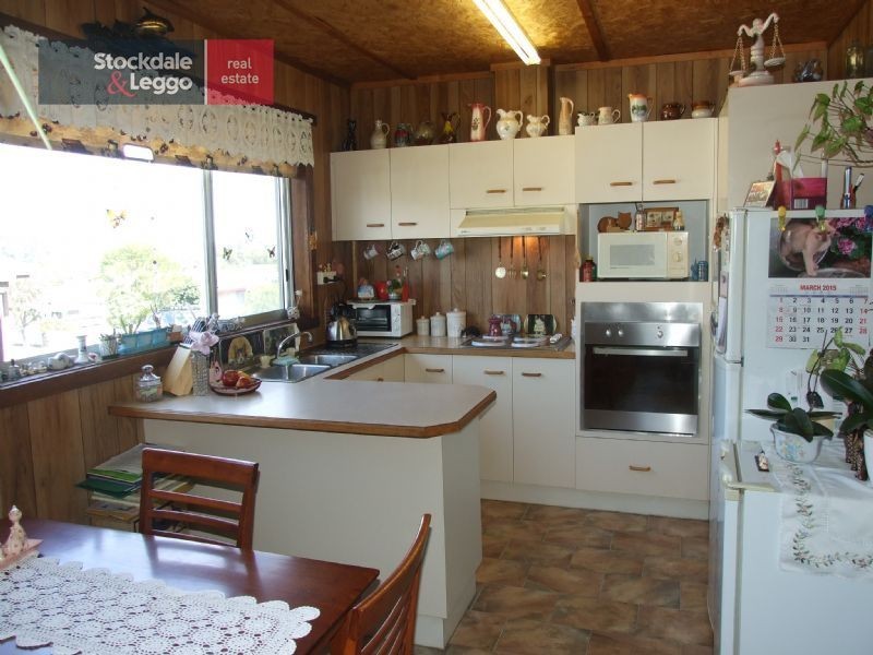 28 Anderson Avenue, Yallourn North VIC 3825
