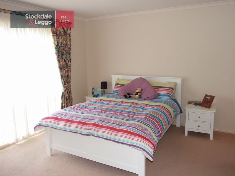 11 Libra Crescent, Moe VIC 3825