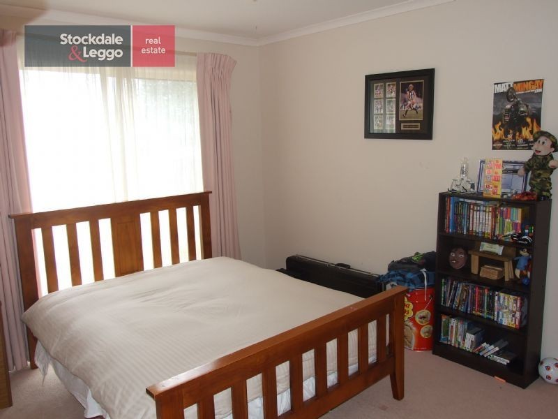 11 Libra Crescent, Moe VIC 3825