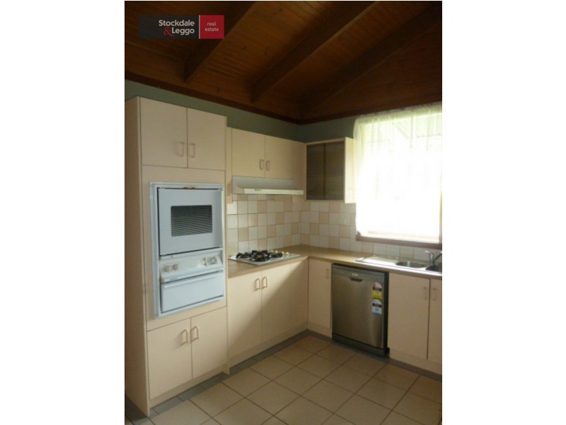 176 Narracan Drive, Newborough VIC 3825