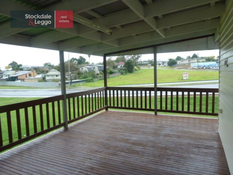 176 Narracan Drive, Newborough VIC 3825