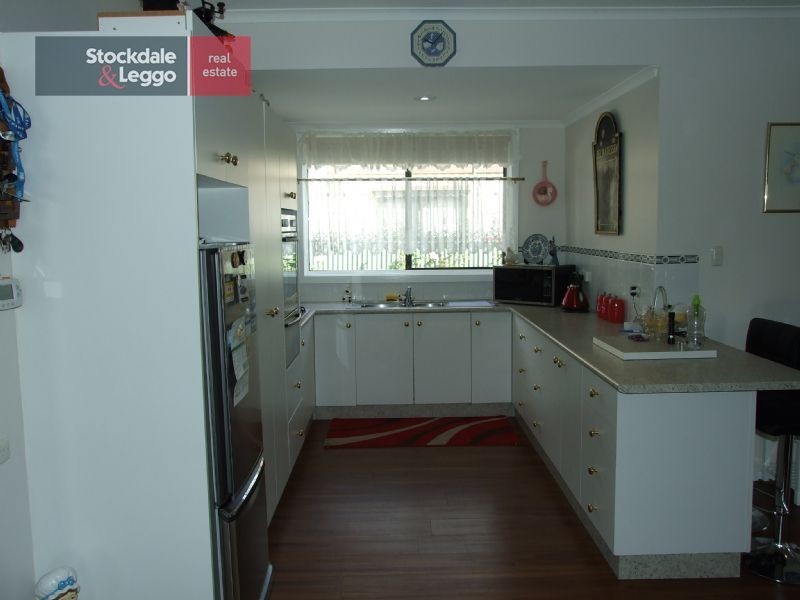 8 Bristol Street, Moe VIC 3825