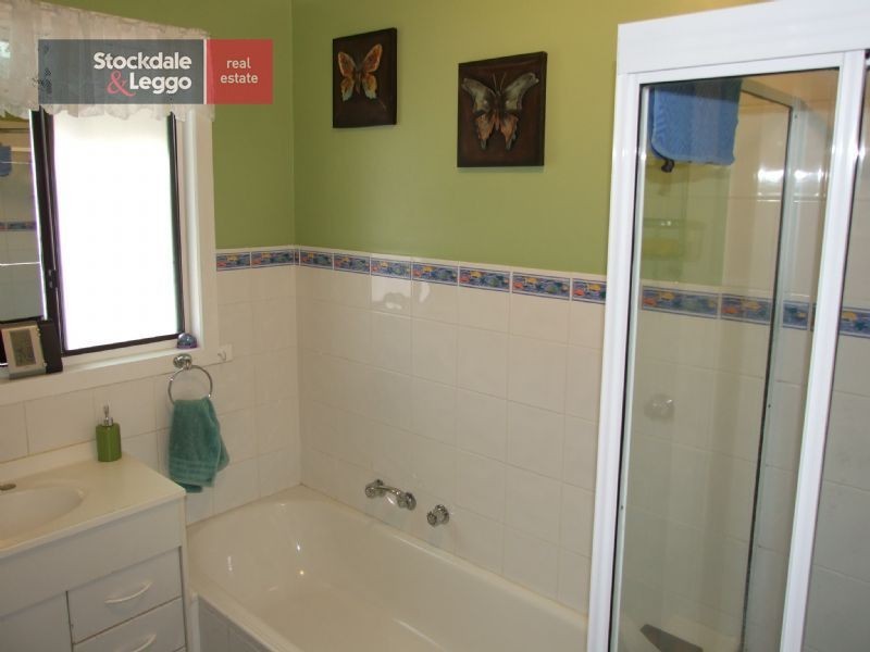 8 Bristol Street, Moe VIC 3825