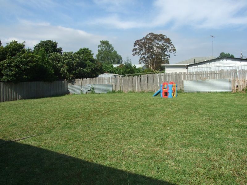 52 Hampton Street, Moe VIC 3825