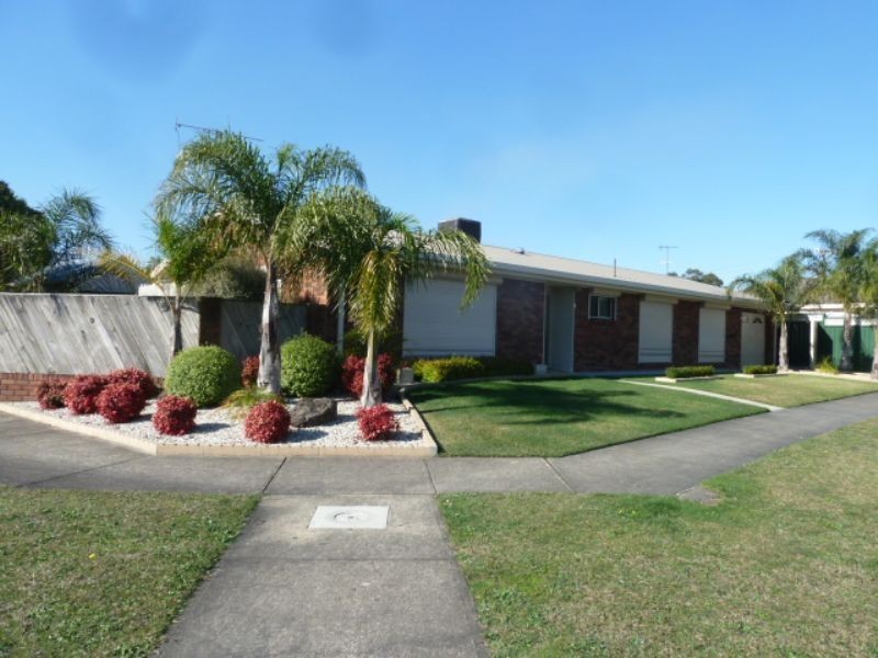 9 Cooper Court, Newborough VIC 3825