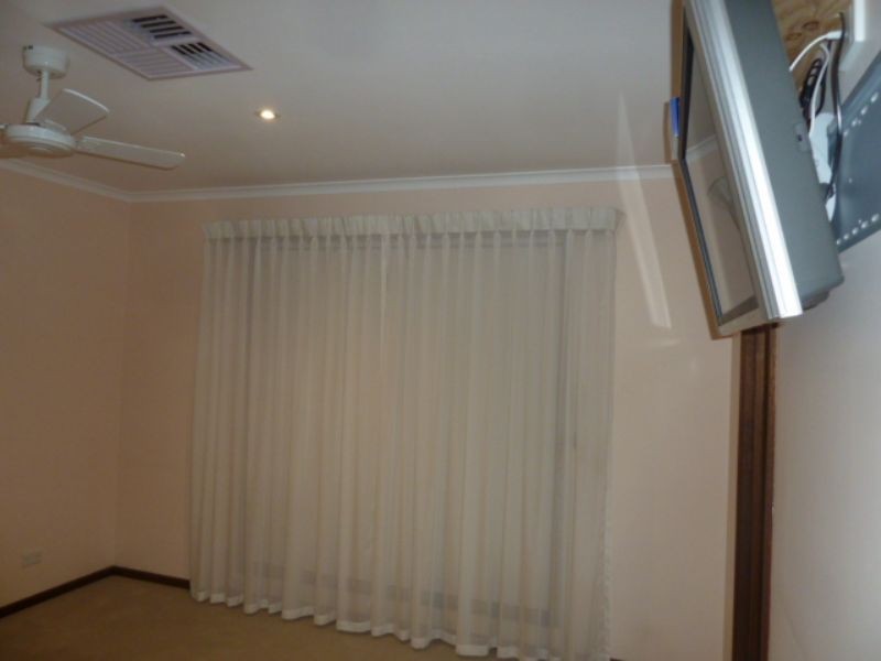 9 Cooper Court, Newborough VIC 3825