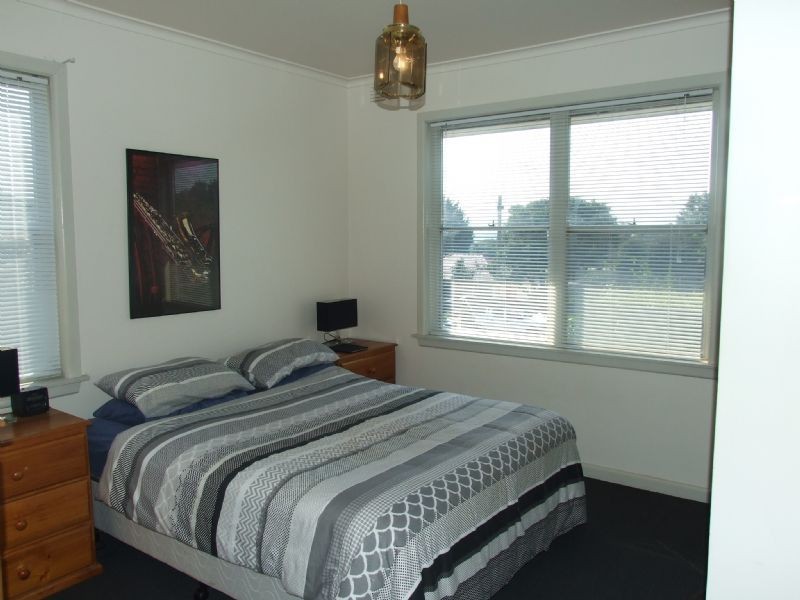 10 Lincoln Street, Moe VIC 3825