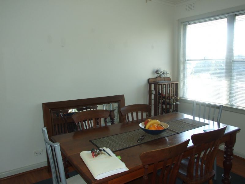 10 Lincoln Street, Moe VIC 3825