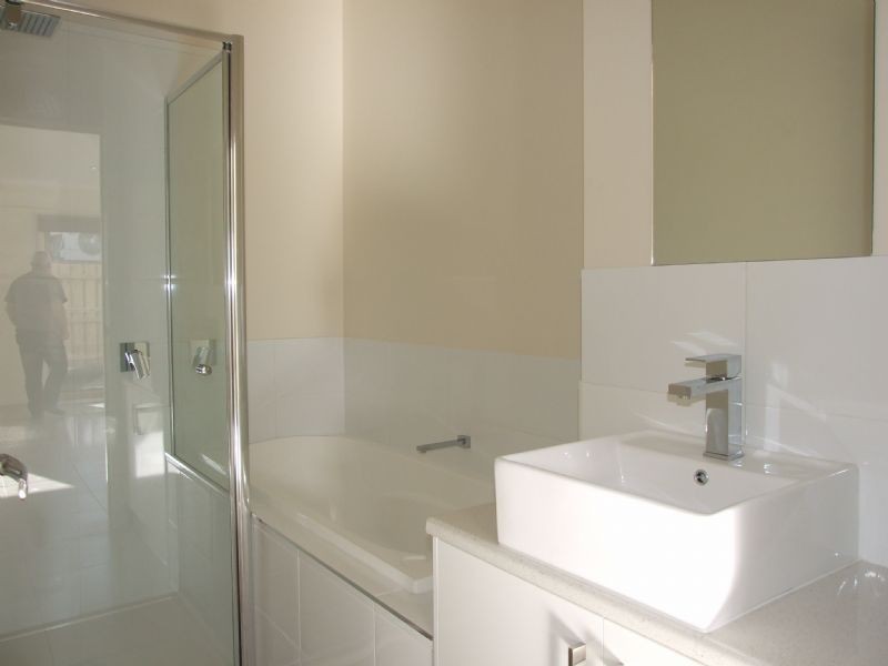 2/29 Victoria Street, Moe VIC 3825