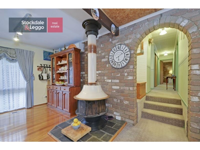 7 Cobb Court, Newborough VIC 3825