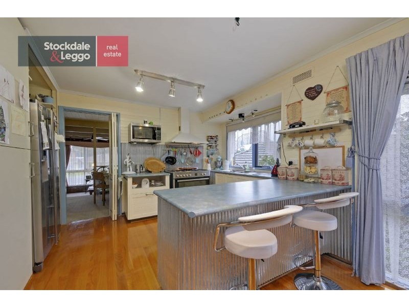 7 Cobb Court, Newborough VIC 3825