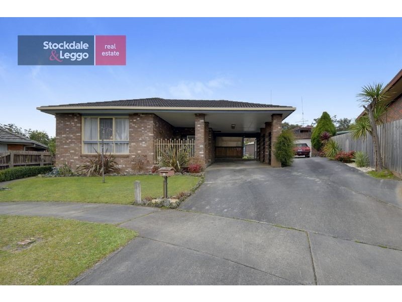 7 Cobb Court, Newborough VIC 3825