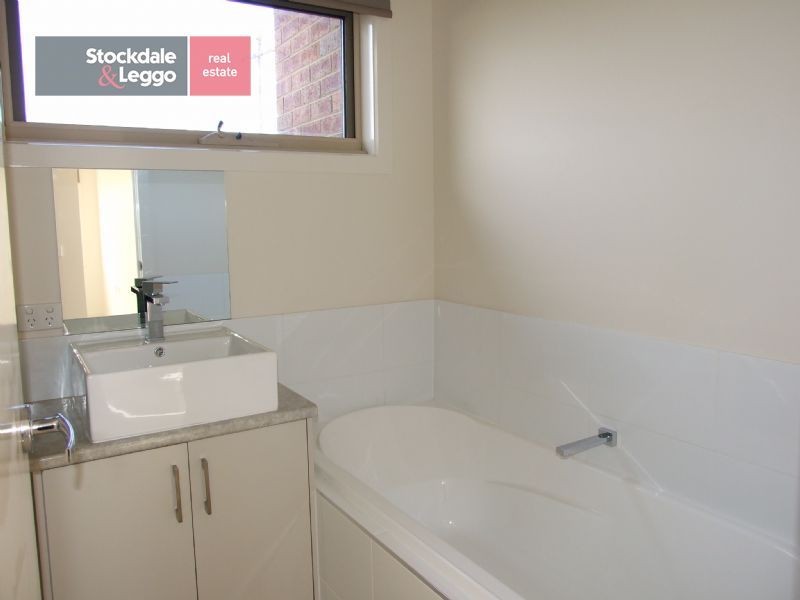 1 & 2/29 Victoria Street, Moe VIC 3825