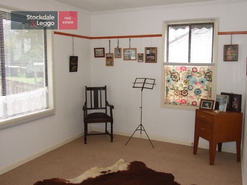 11 Charles Street, Moe VIC 3825