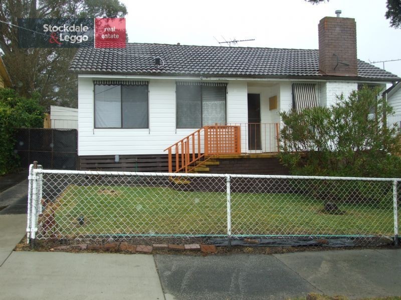 11 Charles Street, Moe VIC 3825