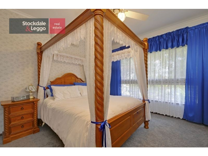 13 Dudley Court, Newborough VIC 3825