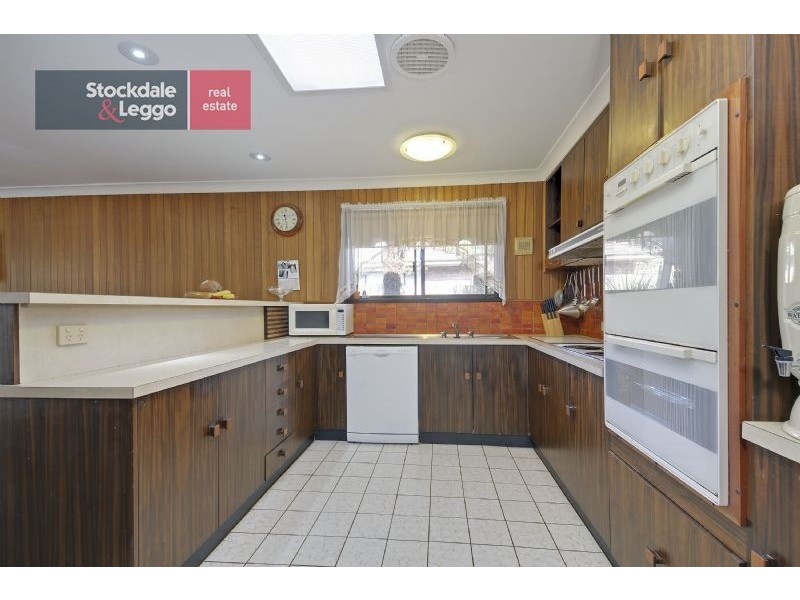 13 Dudley Court, Newborough VIC 3825