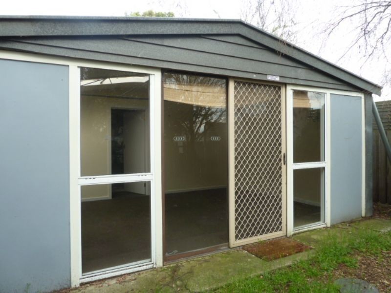 14 Parer Avenue, Moe VIC 3825