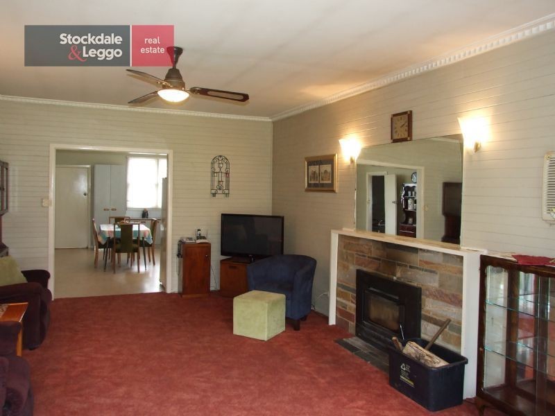 24 Thompsons Road, Newborough VIC 3825