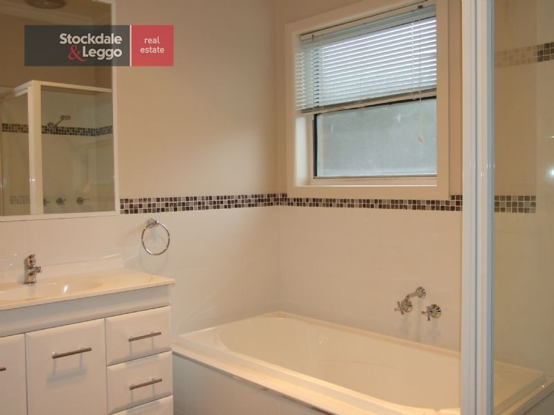 6 Tresswell Avenue, Newborough VIC 3825