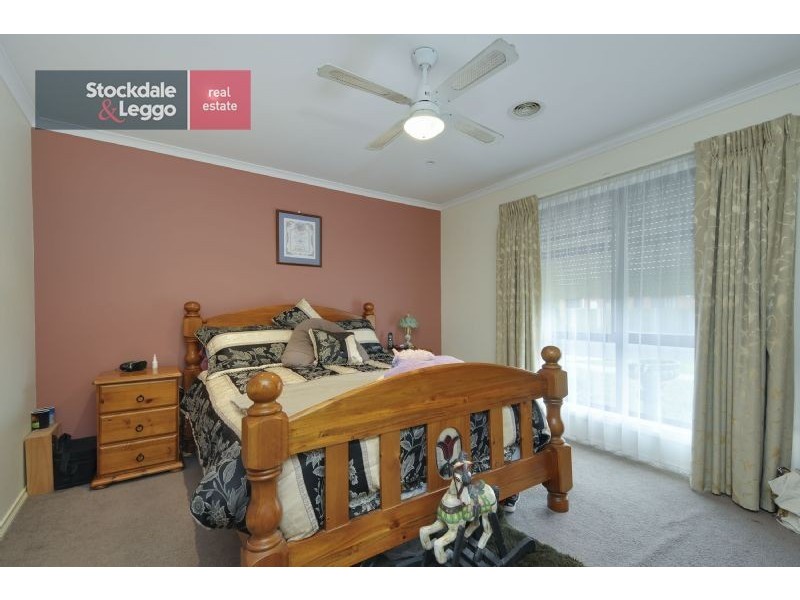 3 Crombe Court, Newborough VIC 3825