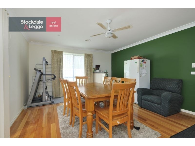 3 Crombe Court, Newborough VIC 3825