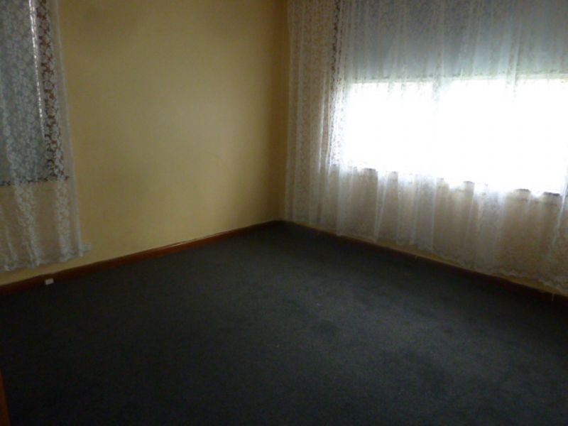 12 Charles Street, Moe VIC 3825
