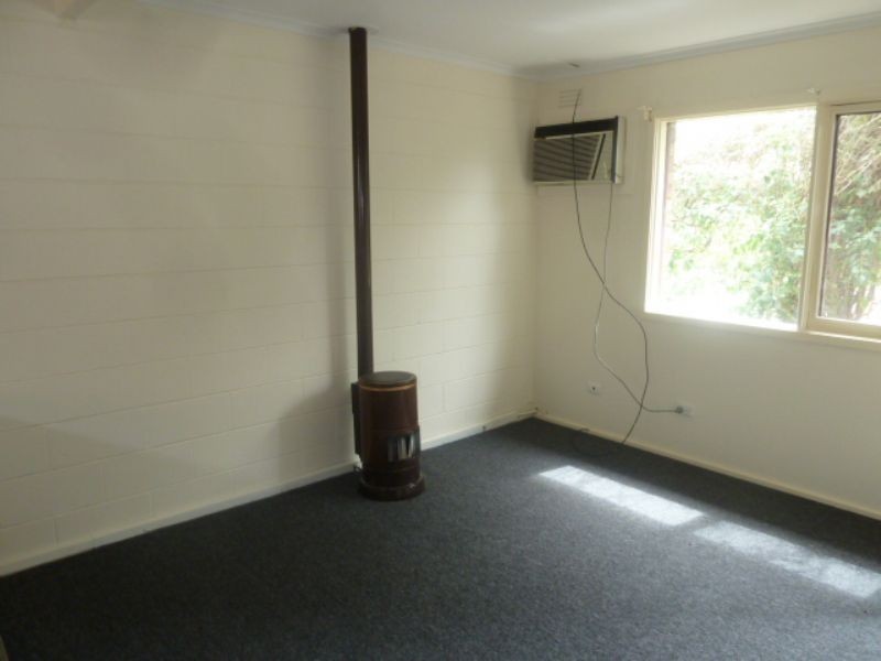 6/3 Linton Avenue, Moe VIC 3825