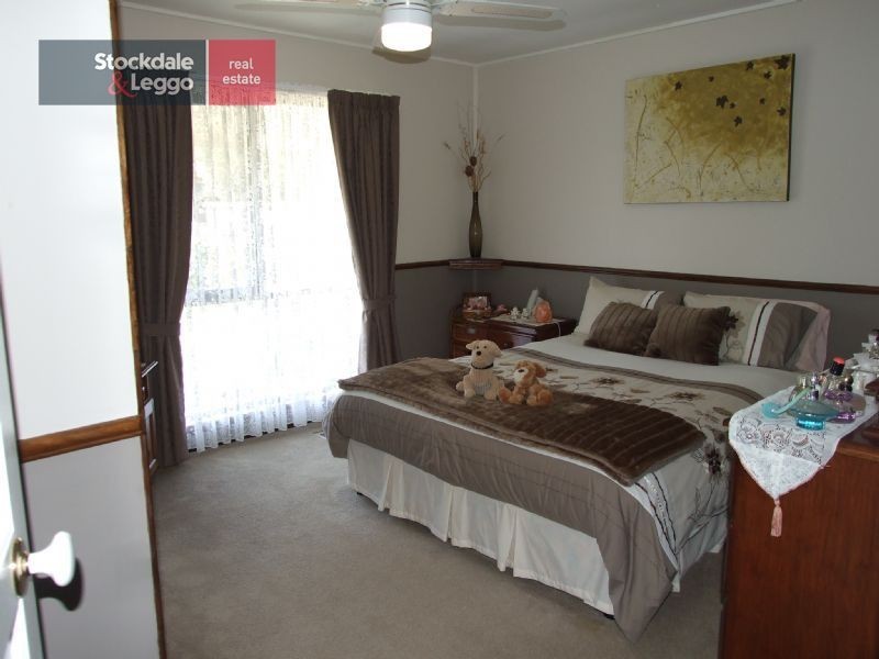 42 Darlimurla Avenue, Newborough VIC 3825