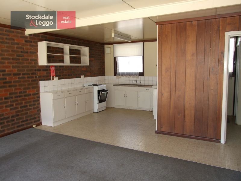 1-4 Moore Street, Moe VIC 3825