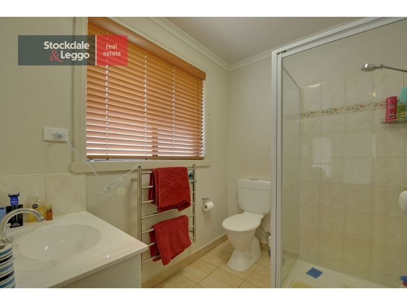 18 Saxtons Drive, Moe VIC 3825