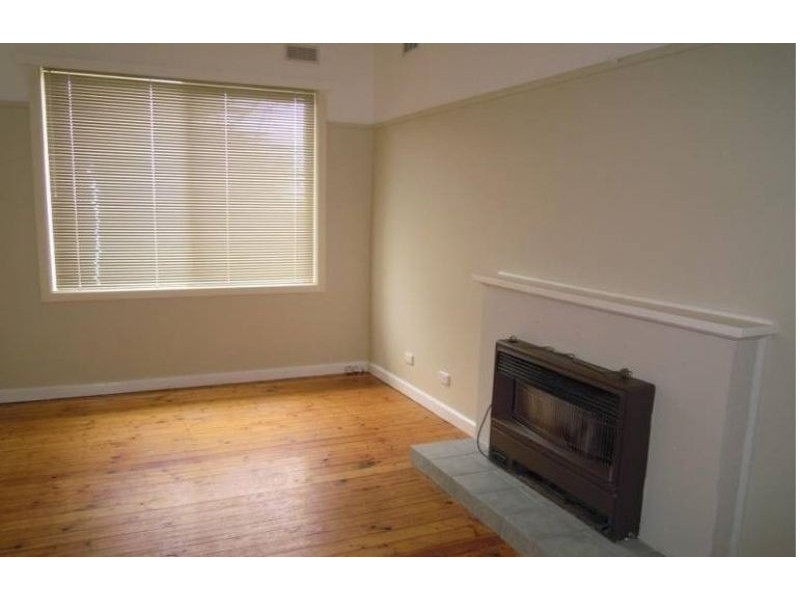 17 Stephenson Street, Morwell VIC 3840