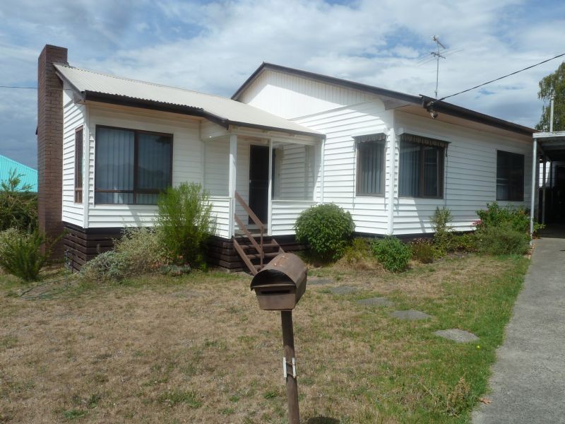 11 Baw Baw Street, Moe VIC 3825