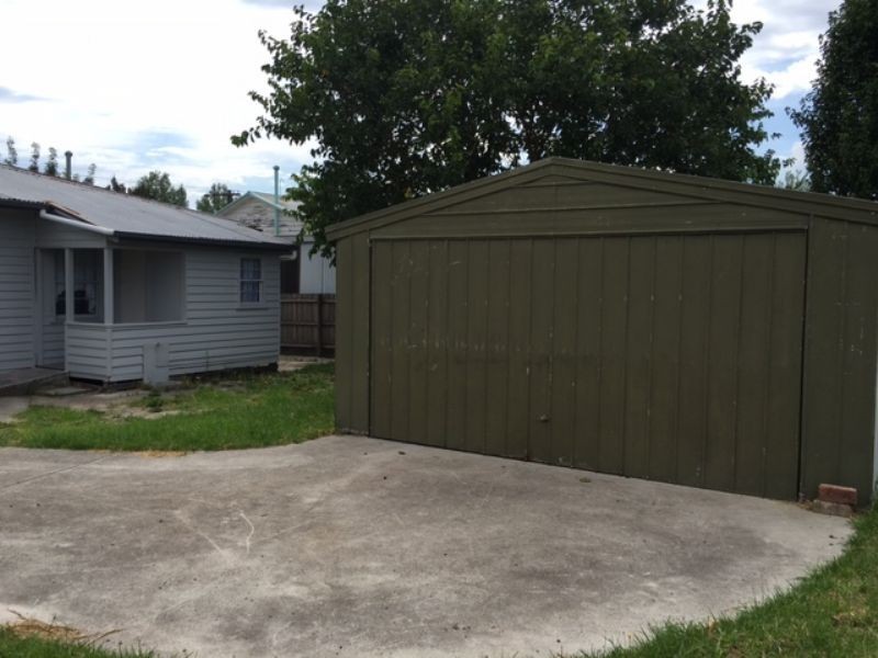 95 Service Road, Moe VIC 3825