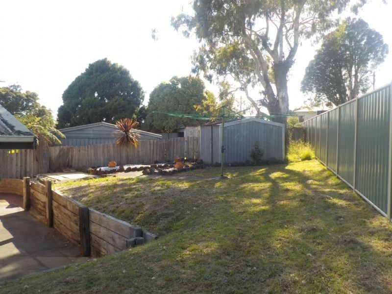 5  Coalville Road, Moe VIC 3825