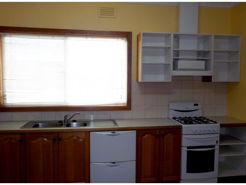 14 Belvedere Court, Newborough VIC 3825