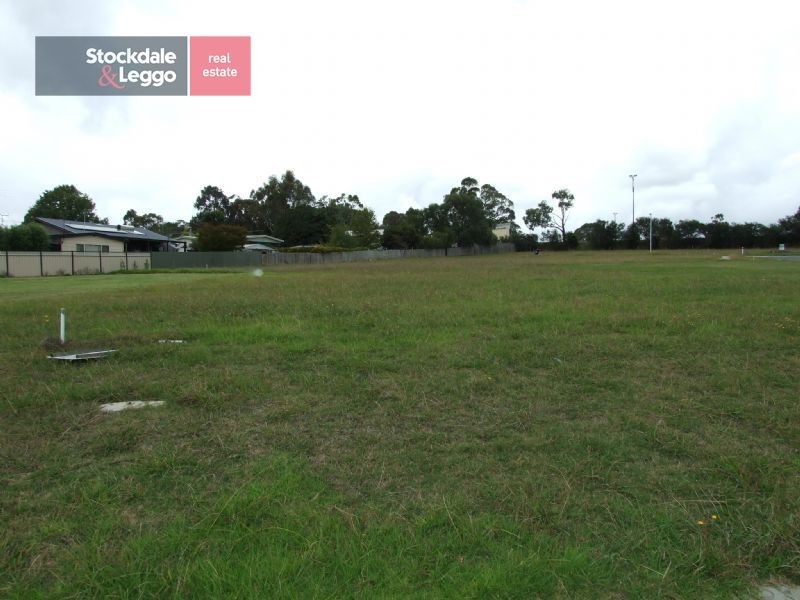 5 Glenbrook Place, Willow Grove VIC 3825